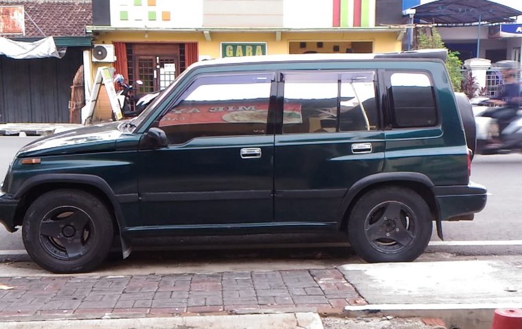 Jual Suzuki Escudo JLX 1995