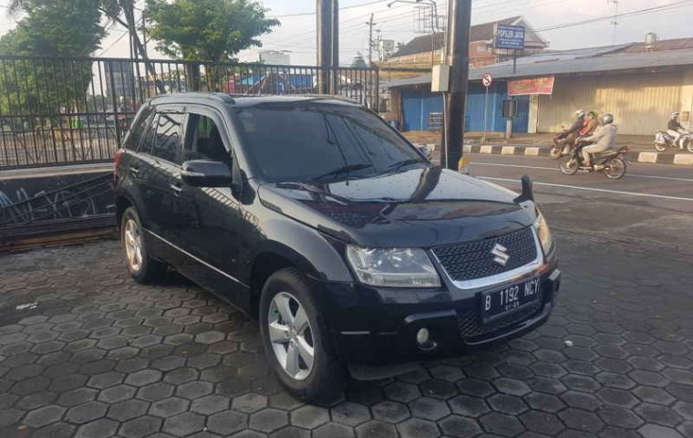 Jual mobil Suzuki Grand Vitara JLX 2010