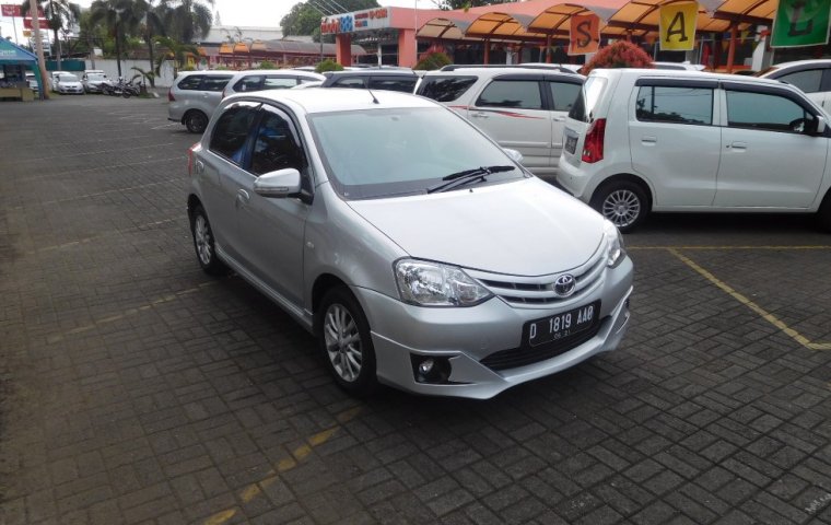 Jual Toyota Etios Valco G 2013