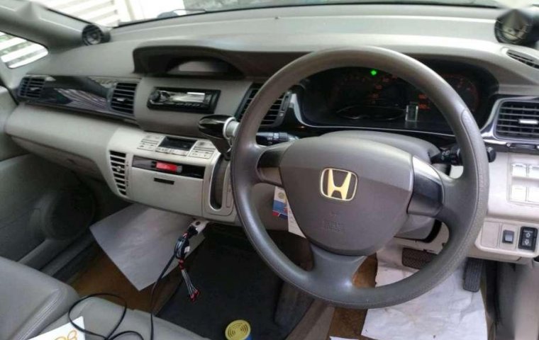 Honda Edix  2005 Silver