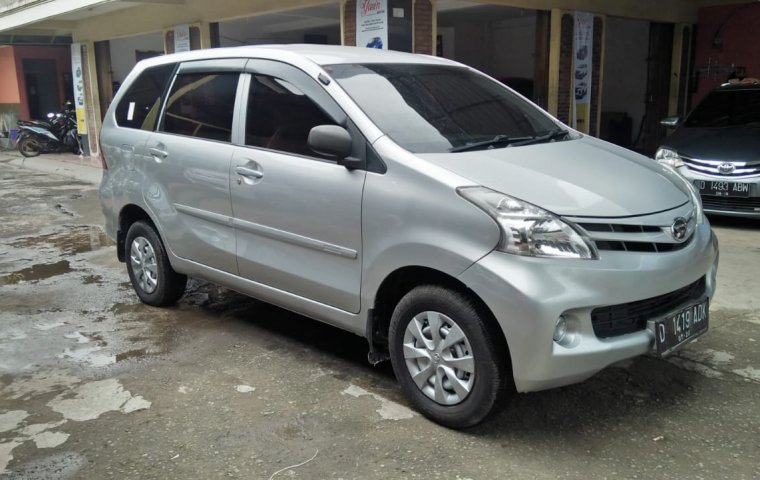 Jual mobil Daihatsu Xenia X STD 2015 