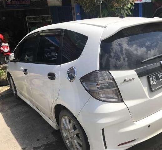 Honda Jazz RS 2013 Putih