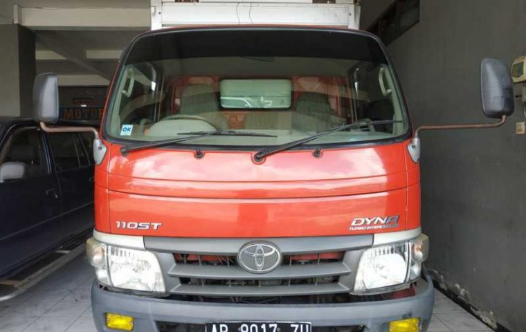 Jual Mobil Toyota Dyna Truck Diesel 2010