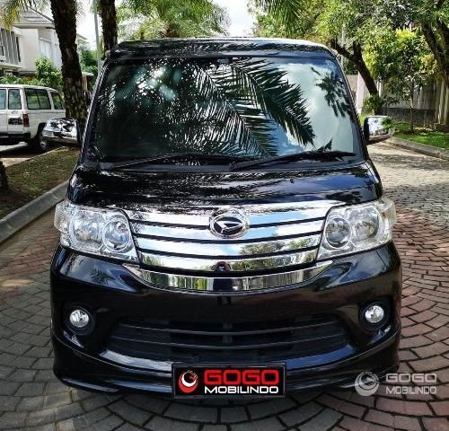 Jual Mobil Daihatsu Luxio X Prestige 2017 