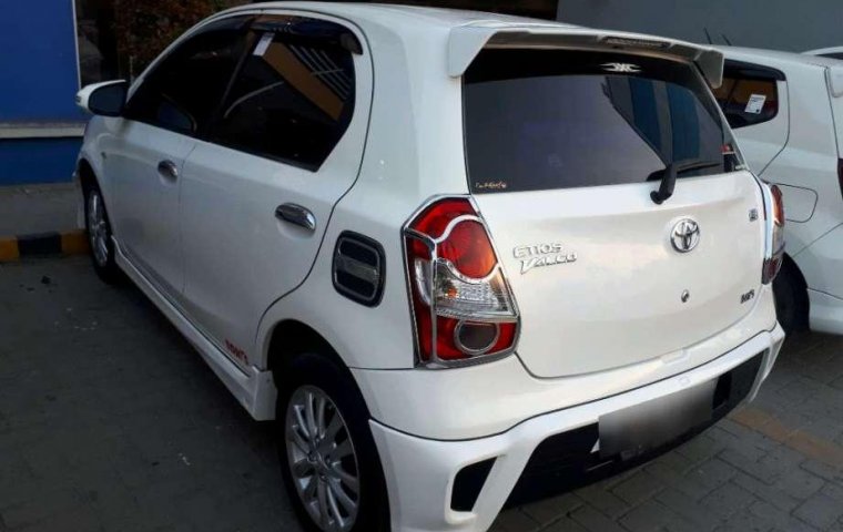 Toyota Etios () 2013 kondisi terawat