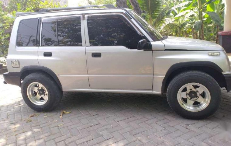 Suzuki Sidekick 2000 dijual