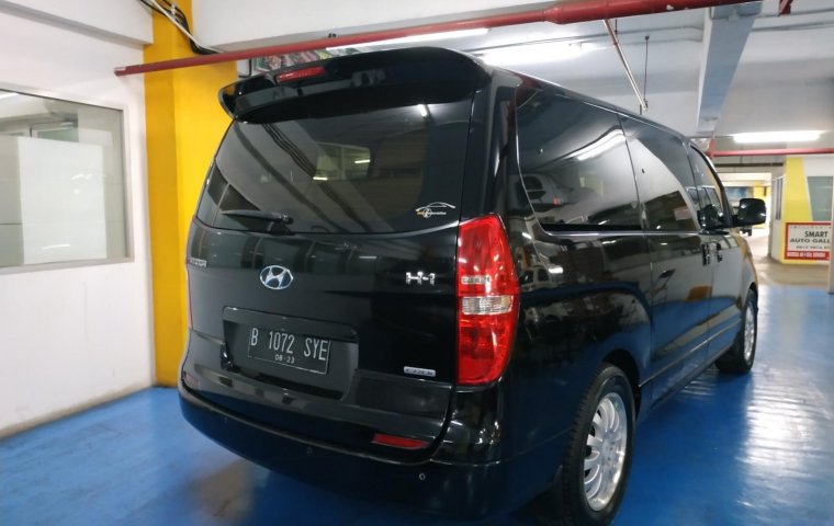 Jual Hyundai H-1 Royale 2013