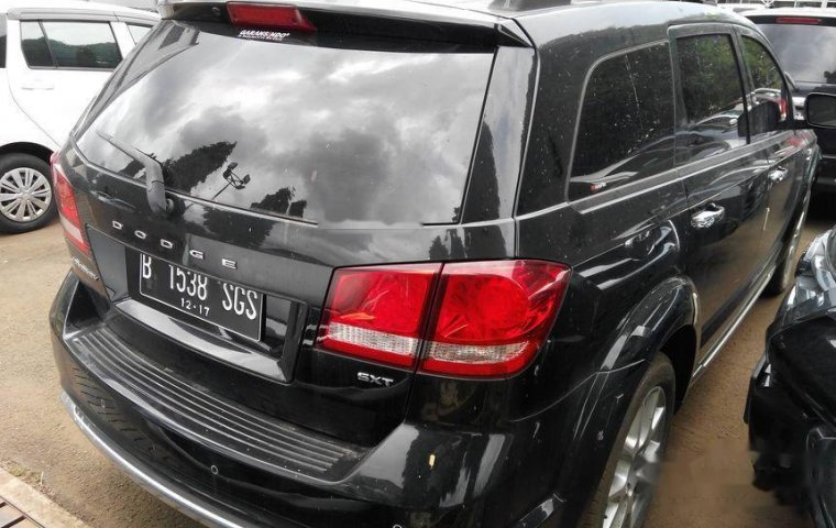 Dodge Journey SXT 2014 Hitam