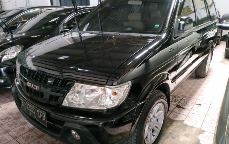 Jual Mobil Isuzu Panther LM 2015