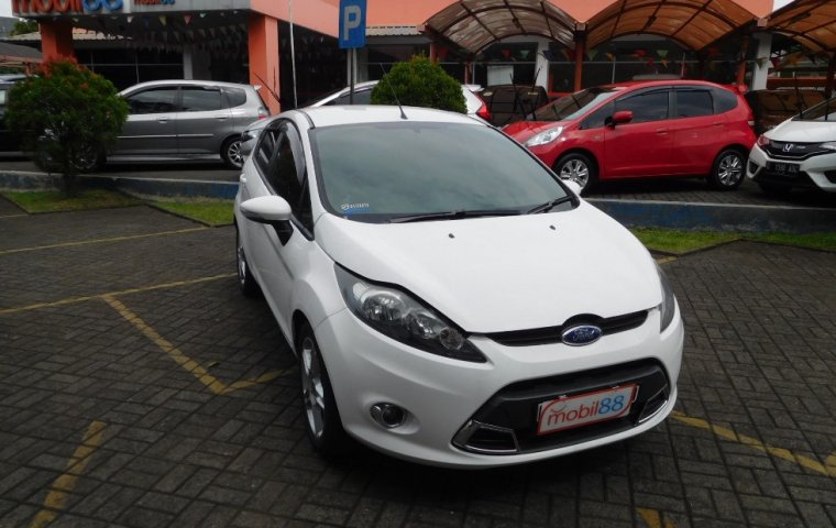 Jual Mobil Ford Fiesta Sport 2012