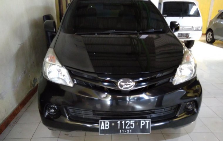 Jual Mobil Daihatsu Xenia X 2012 