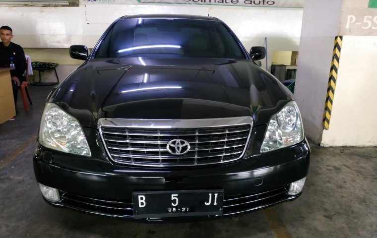 Jual Toyota Crown Royal Saloon 2005