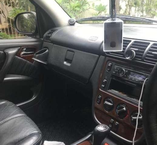 2000 Mercedes-Benz 320 dijual