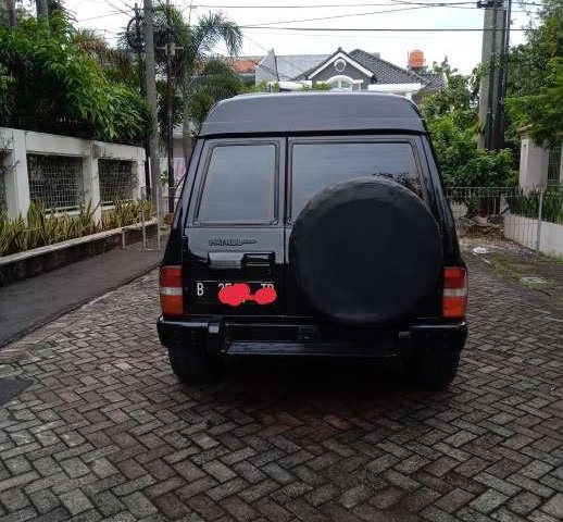 Nissan Patrol 4.2 1992 Hitam