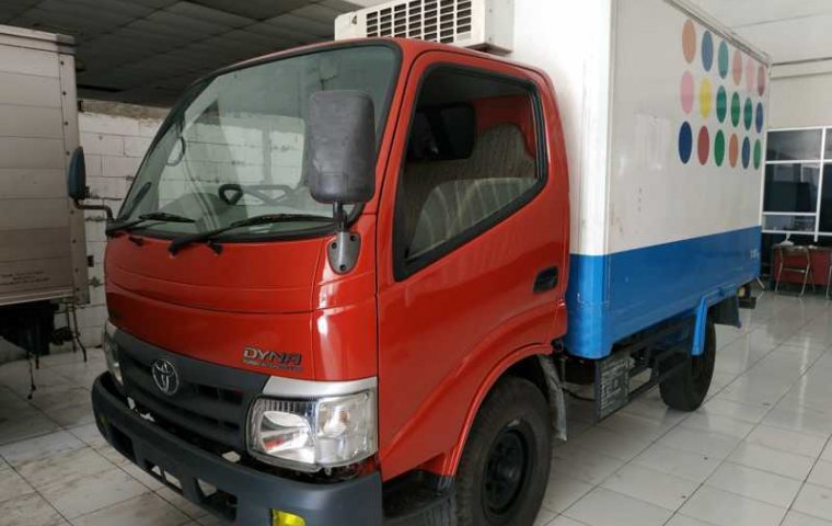 Jual Toyota Dyna Diesel Truck NA 2013