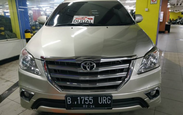 Jual mobil Toyota Kijang Innova 2.0 V Luxury 2014