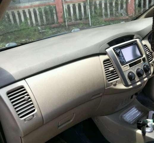 Toyota Kijang Innova 2.5 G 2012 Hitam