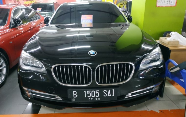 Jual mobil BMW 7 Series 730Li 2013