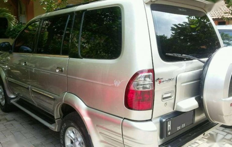 Isuzu Panther GRAND TOURING 2012 Silver