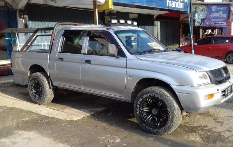 Mitsubishi L200 2006 terbaik