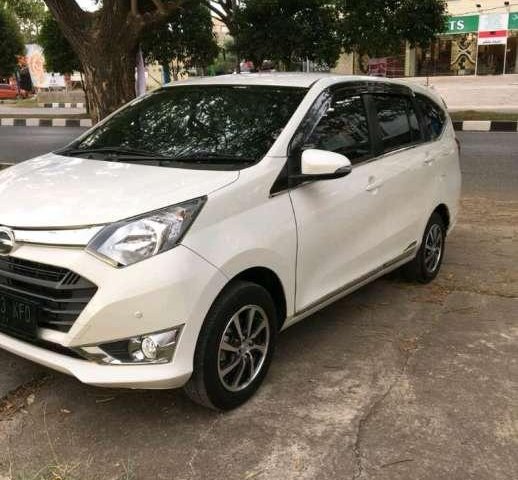 2017 Daihatsu Sigra dijual