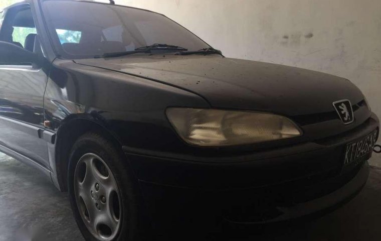 Peugeot 306 ST 2000 Hitam