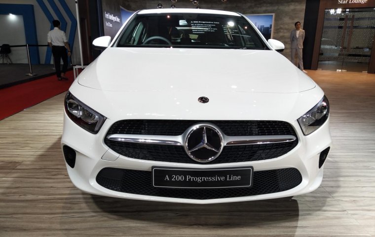 Jual mobil Mercedes-Benz A-Class A 200 2019