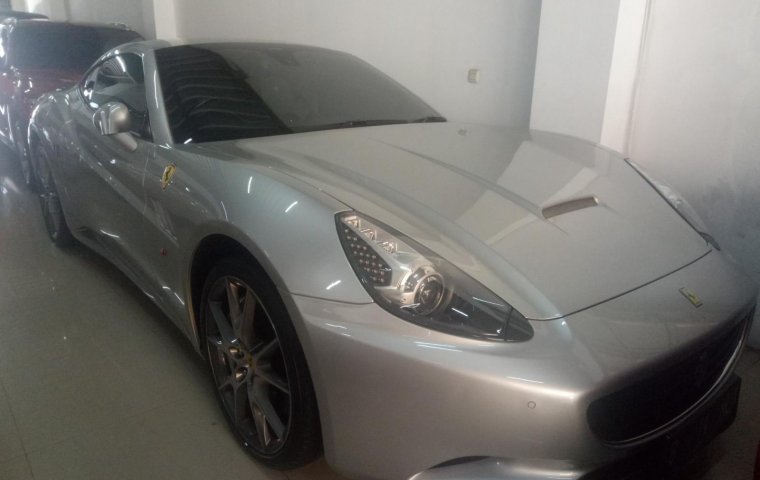 Jual Mobil Ferrari California California 2014