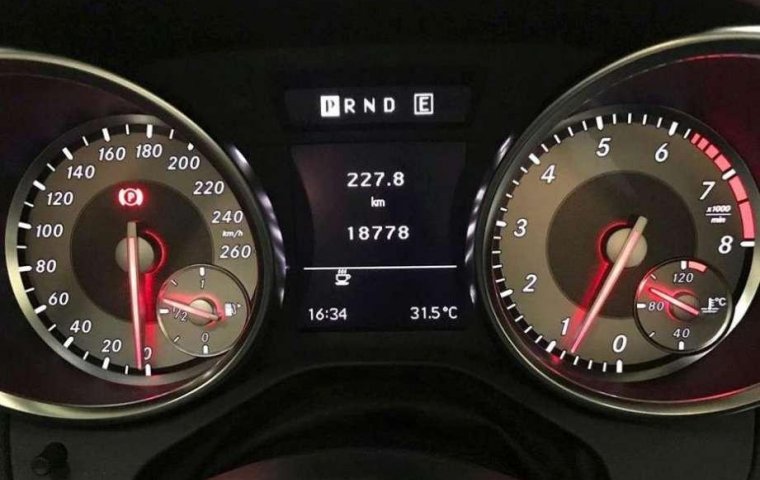 Mercedes-Benz SLK (200) 2011 kondisi terawat