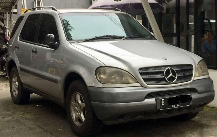 Mercedes-Benz M-Class (ML 320) 2001 kondisi terawat