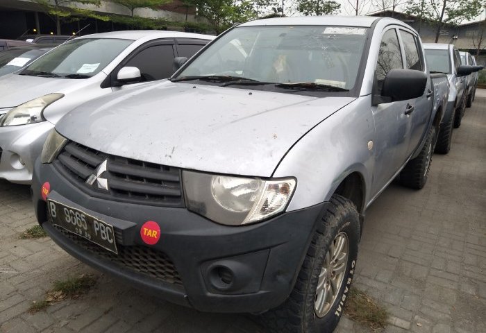 Jual Mitsubishi L200 Strada GLS 2015