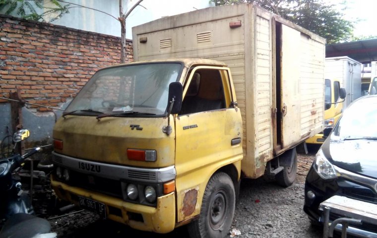 Jual Mobil Isuzu Bison 2.5 Manual 1991