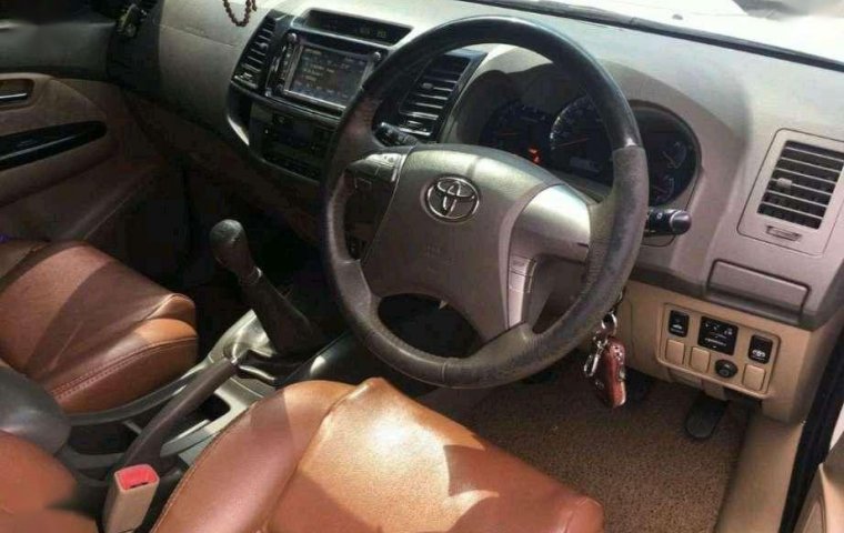 Toyota Fortuner G 2012 harga murah