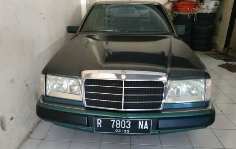 Jual Mercedes-Benz 300E W124 1990