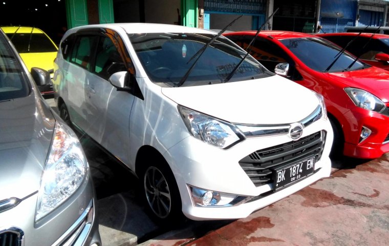 Jual Mobil Daihatsu Sigra R 2017