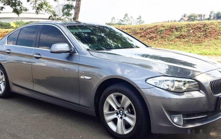 BMW 5 Series (528i) 2012 kondisi terawat