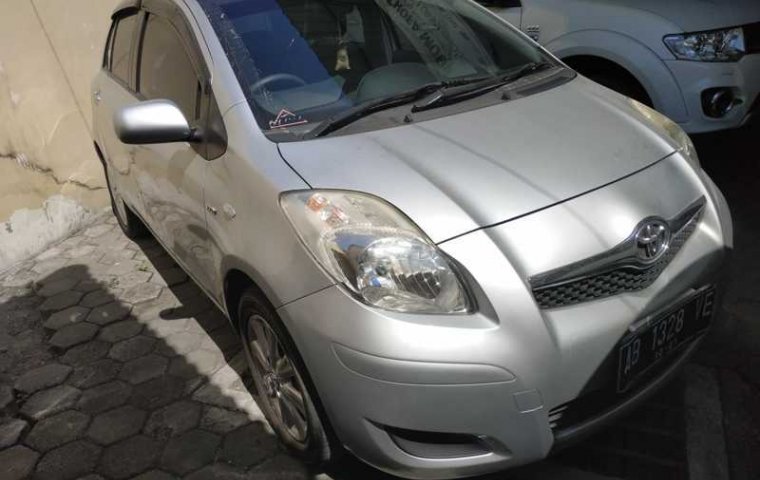 Jual Toyota Yaris J 2011