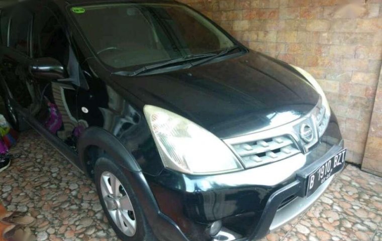 Nissan Livina 2012 terbaik