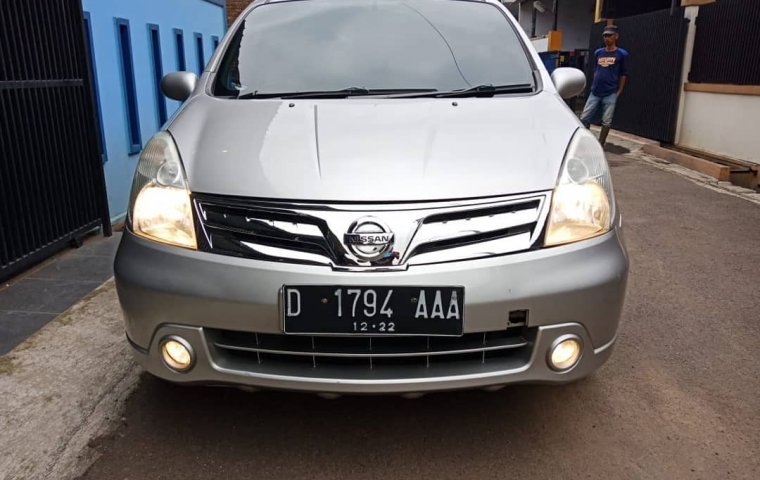 Jual Mobil Nissan Grand Livina 1.5 NA 2012