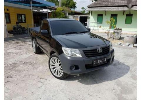 Jual Toyota Hilux G 2012 mobil bekas murah 