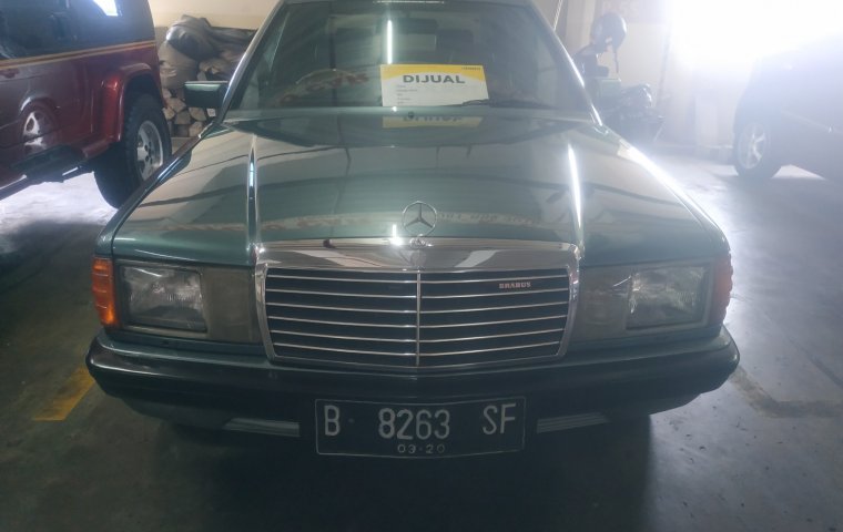 Jual mobil Mercedes-Benz 190E 1984 mobil bekas murah 