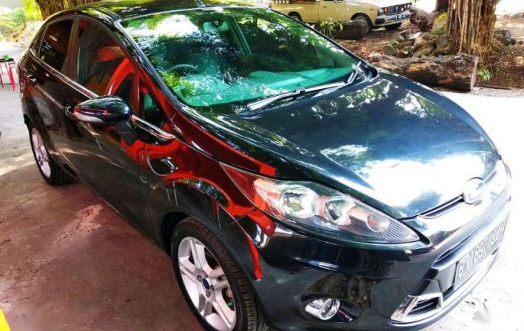 Ford Fiesta 2012 dijual