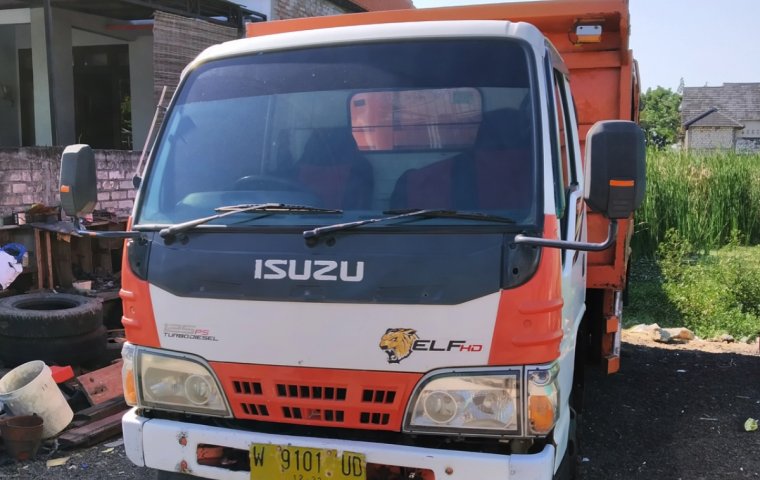 Jual mobil bekas Isuzu Dump Truck 2012