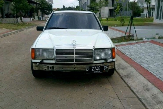 Jual Mobil Mercedes-Benz 300E W124 L6 3.0 Manual 1990