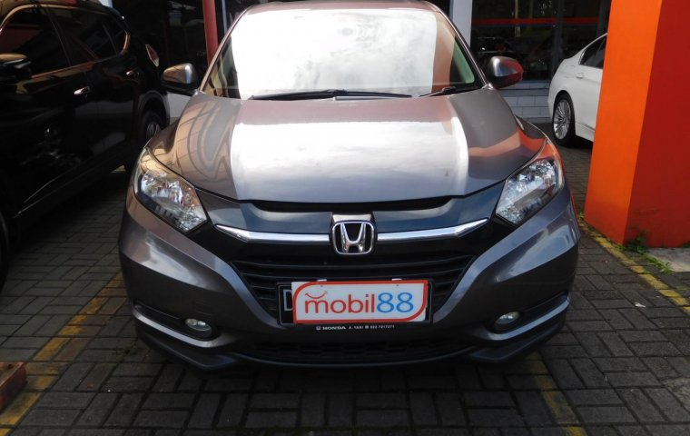 Jual mobil bekas Honda HR-V E 2015 dengan harga murah