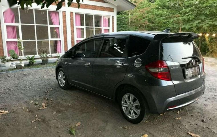 Honda Jazz (S) 2011 kondisi terawat