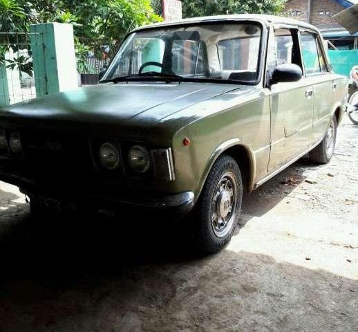 Fiat 124  1975 harga murah