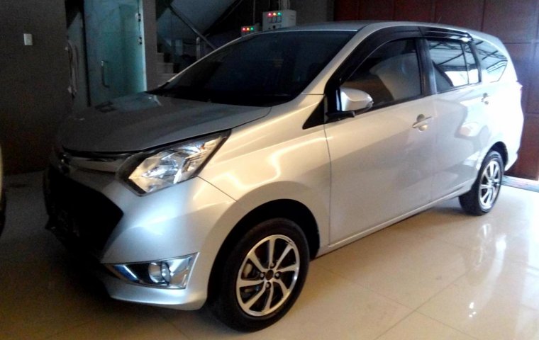 Dijual mobil Daihatsu Sigra R 2017 harga murah di Sumatera Utara