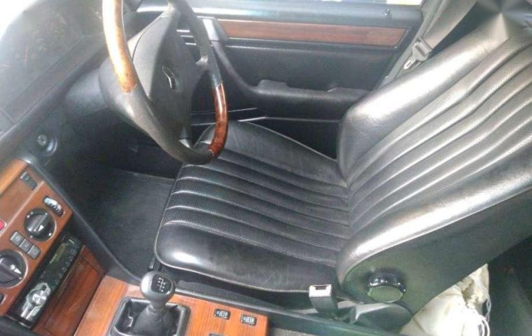 Jual cepat Mercedes-Benz 300E W124 1993 di Jawa Barat