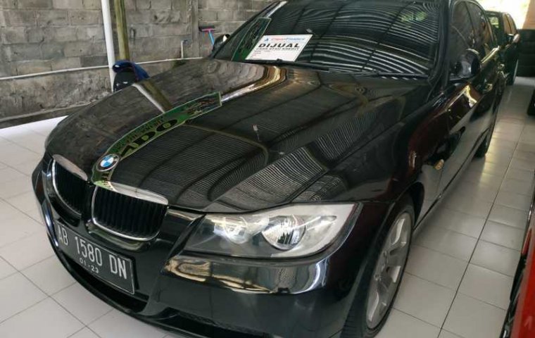 Jual mobil BMW 3 Series 320i 2005 bekas di DIY Yogyakarta 